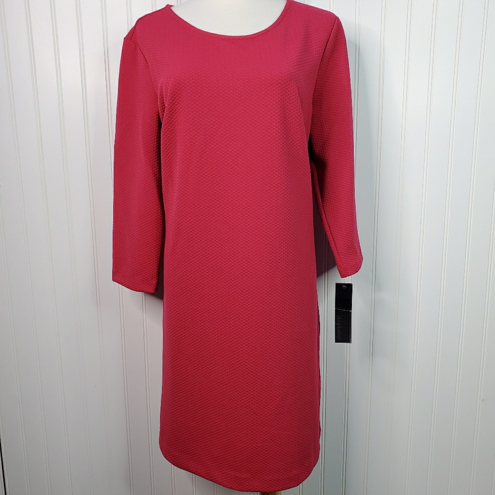 Daisy Fuentes Fuchsia Femme Fatale Shift Dress